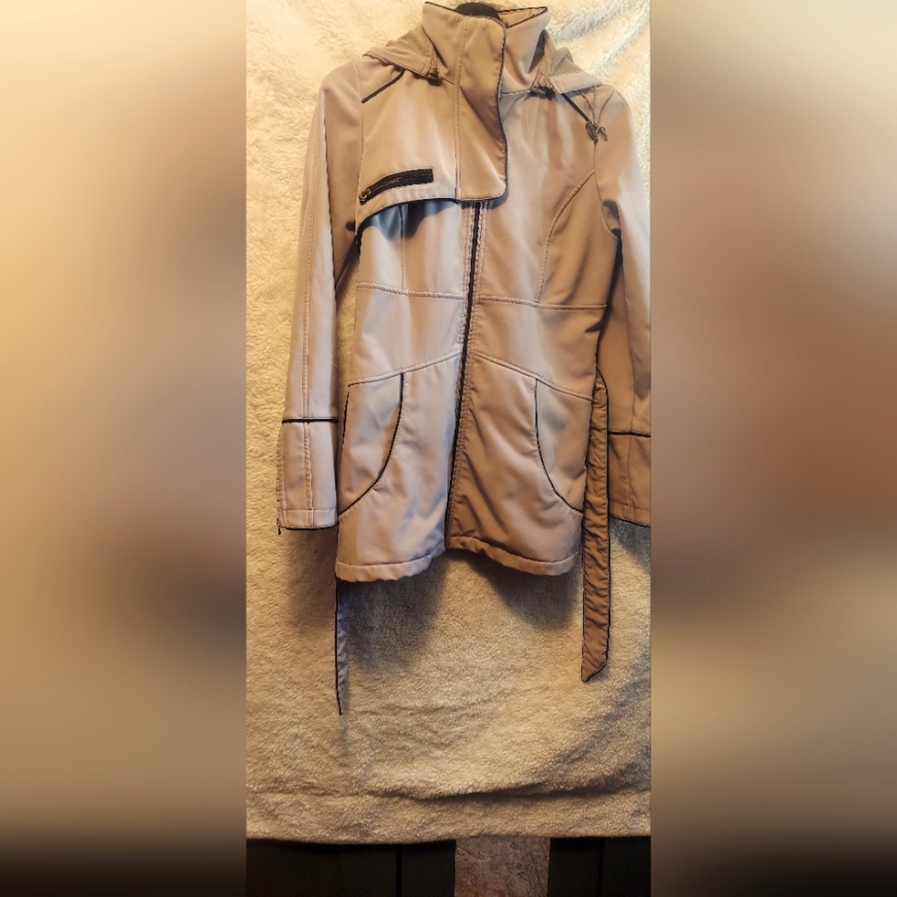 Steve Madden Tan Trench Coat Lightweight Classic